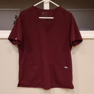 Figs Casma 3 Pocket Scrub Top Women's Large Burgundy